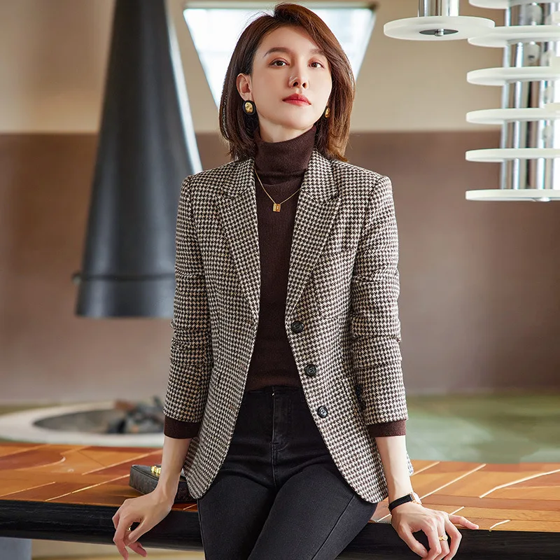 Wool Suit Coat Women's Winter Thick Professional Long-Sleeved Plaid Medium Blazers Slim
Wool Suit Coat Women's Winter Thick Professional Long-Sleeved Plaid Medium Blazers Slim