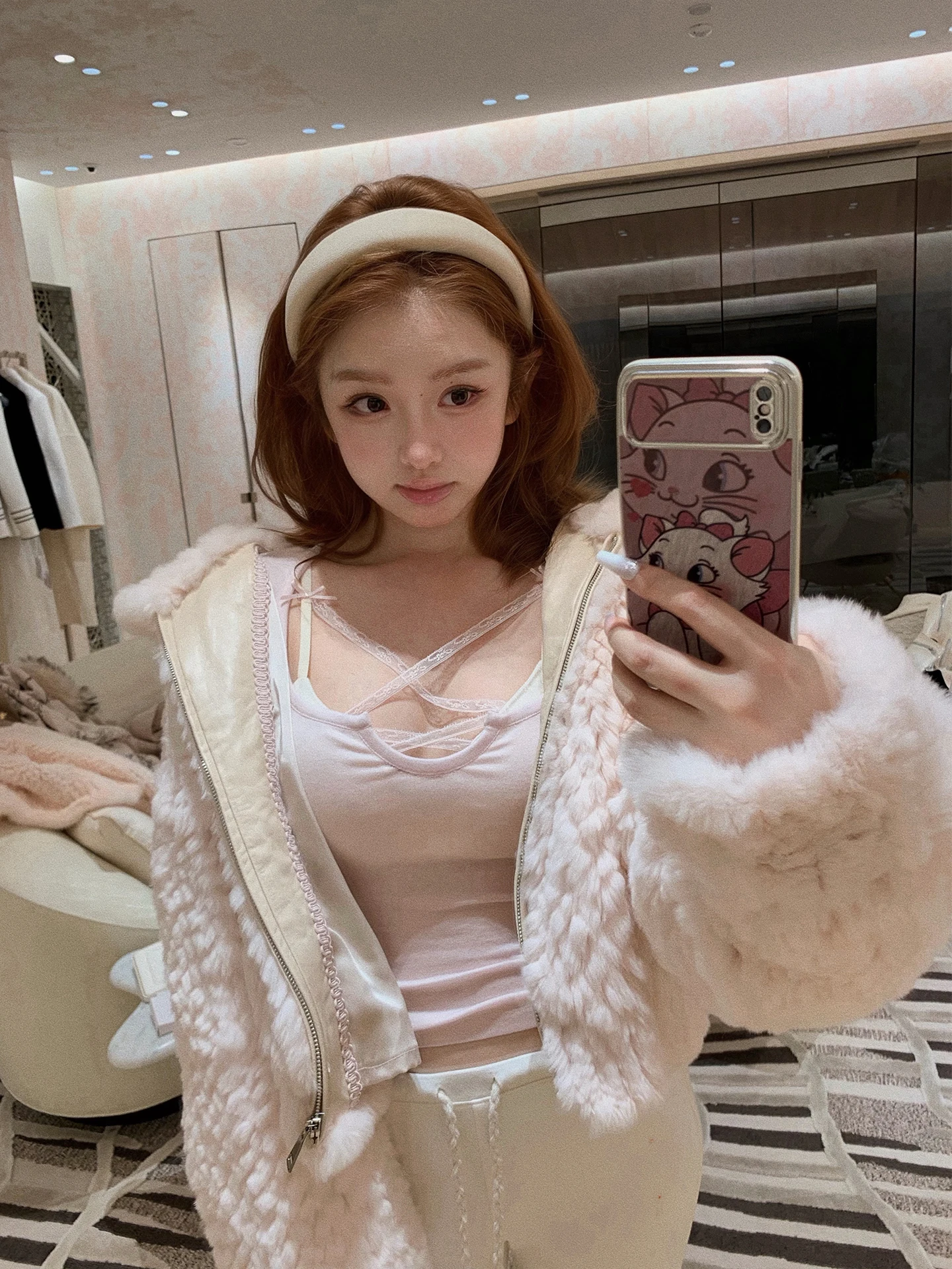 DoggyQin Sexy Slim Fit Long Sve T-irt with Built-in Chest Pad Fake Two-Piece Hanging Ne Women's Pure Desire Top
DoggyQin Sexy Slim Fit Long Sve T-irt with Built-in Chest Pad Fake Two-Piece Hanging Ne Women's Pure Desire Top