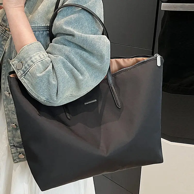 Fashion Casual Women Shoulder Bags Handbag Female Big Tote Bag Simple Solid Color Tote Bag Underarm Shoulder Bag
Fashion Casual Women Shoulder Bags Handbag Female Big Tote Bag Simple Solid Color Tote Bag Underarm Shoulder Bag