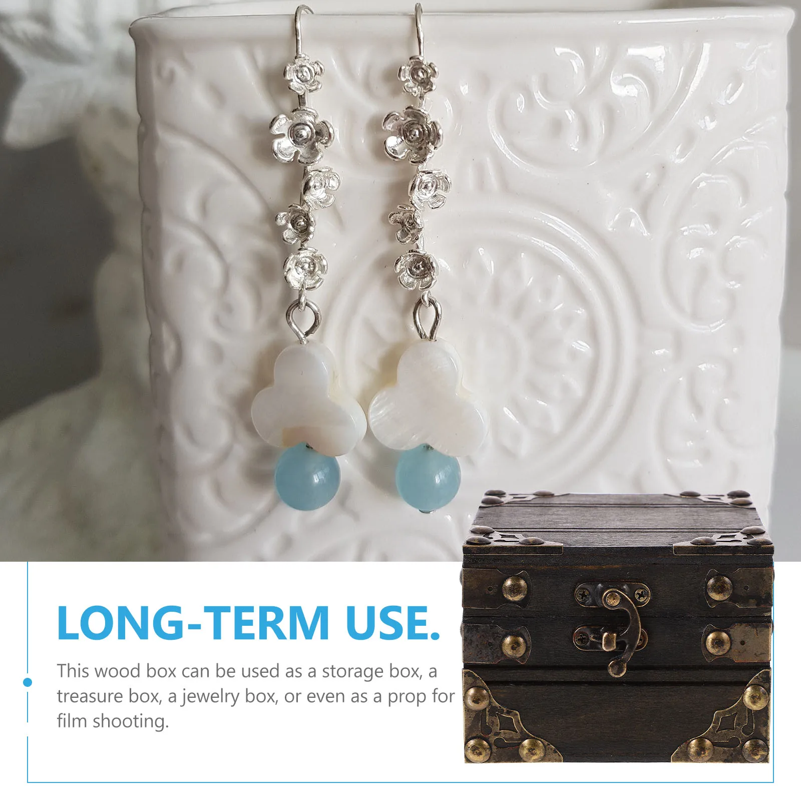 Retro Wooden Storage Box with Lid for Jewelry and Valuables Vintage Keepsake Chest Decorative Trinket Box Home Bedroom Accessory
Retro Wooden Storage Box with Lid for Jewelry and Valuables Vintage Keepsake Chest Decorative Trinket Box Home Bedroom Accessory