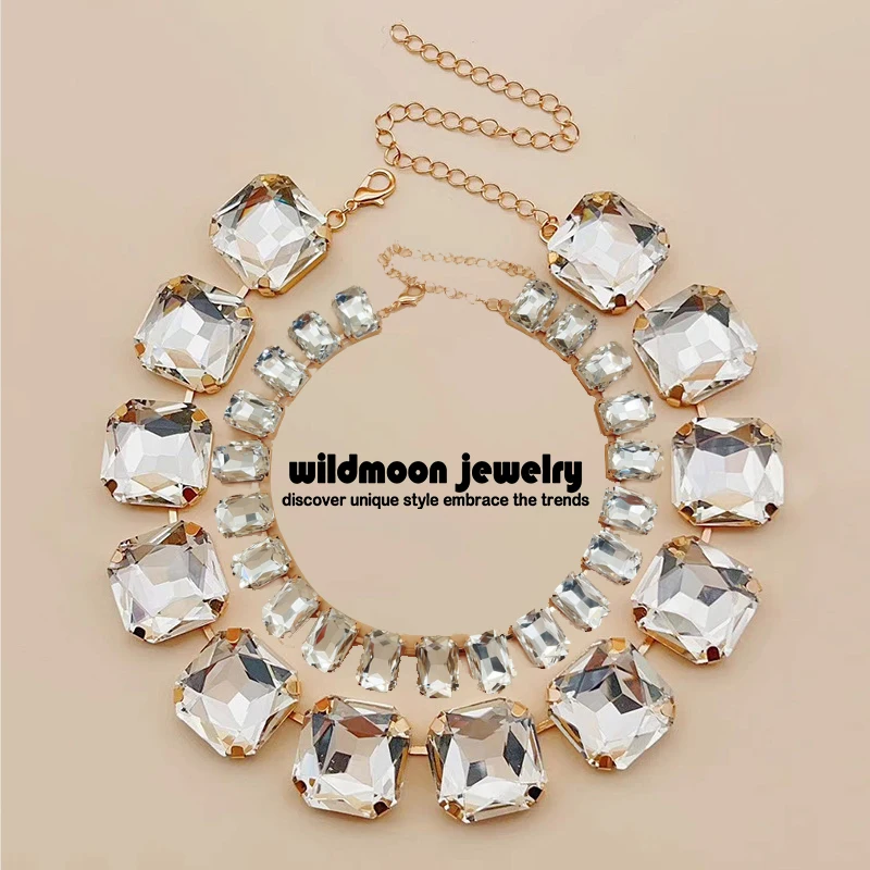 Shiny Square Large Crystal Necklace Ladies Party Ball Fashion White Glass Lock Bone Chain Jewelry Accessories for Women Gifts
Shiny Square Large Crystal Necklace Ladies Party Ball Fashion White Glass Lock Bone Chain Jewelry Accessories for Women Gifts