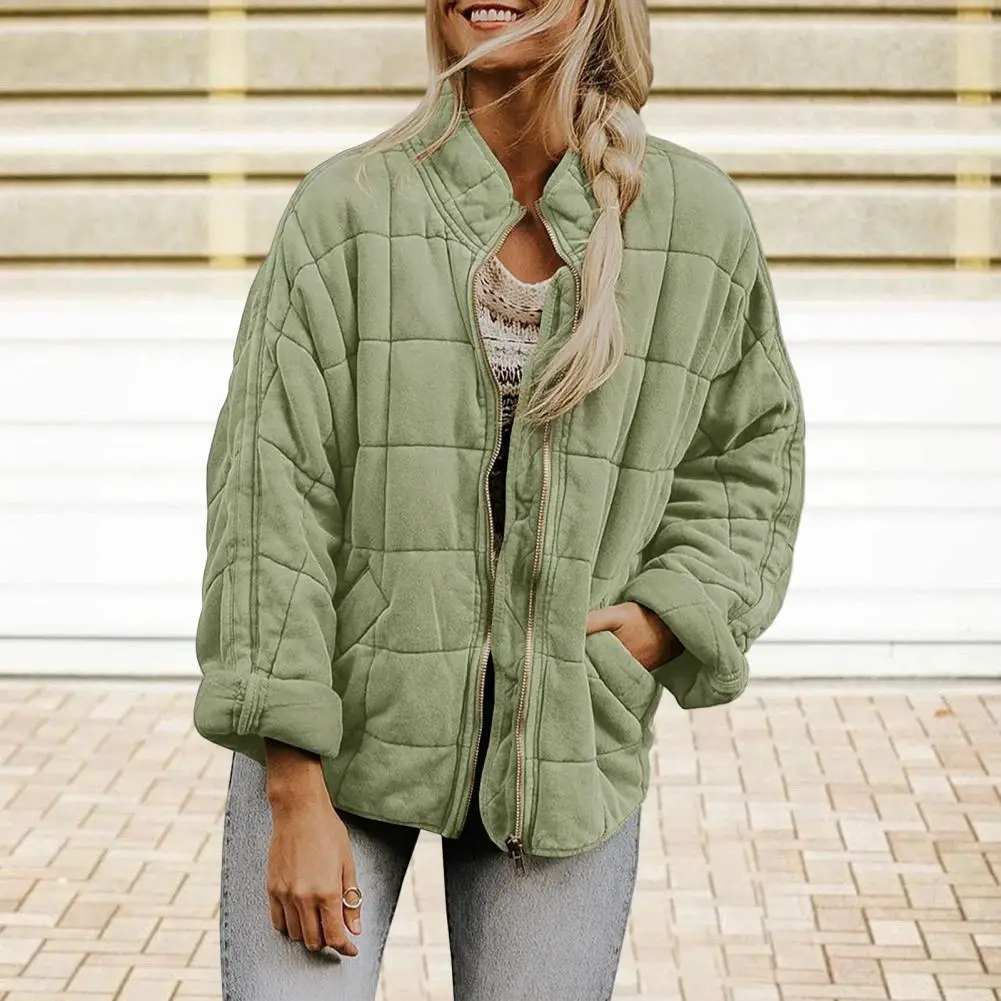 Осенне-зимняя женская куртка с воротником-стойкой и длинными рукавами, карманами на молнии, однотонная защита шеи, толстый теплый кардиган, женское пальто
Осенне-зимняя женская куртка с воротником-стойкой и длинными рукавами, карманами на молнии, однотонная защита шеи, толстый теплый кардиган, женское пальто