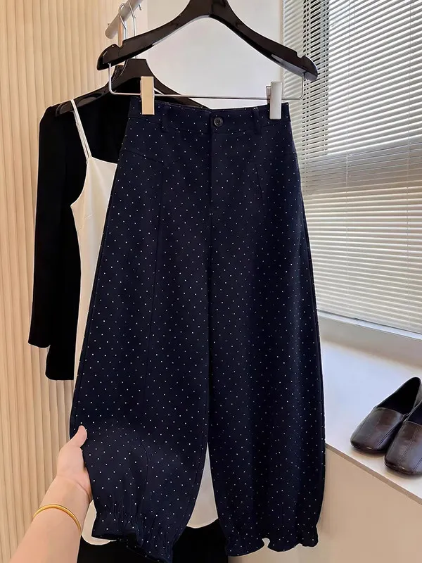 High Waist Wide Leg Pants Women's plus Size Polka Dot Flared Trousers Summer Casual Loose Fitting Meat Concealing Bloomer Pants
High Waist Wide Leg Pants Women's plus Size Polka Dot Flared Trousers Summer Casual Loose Fitting Meat Concealing Bloomer Pants