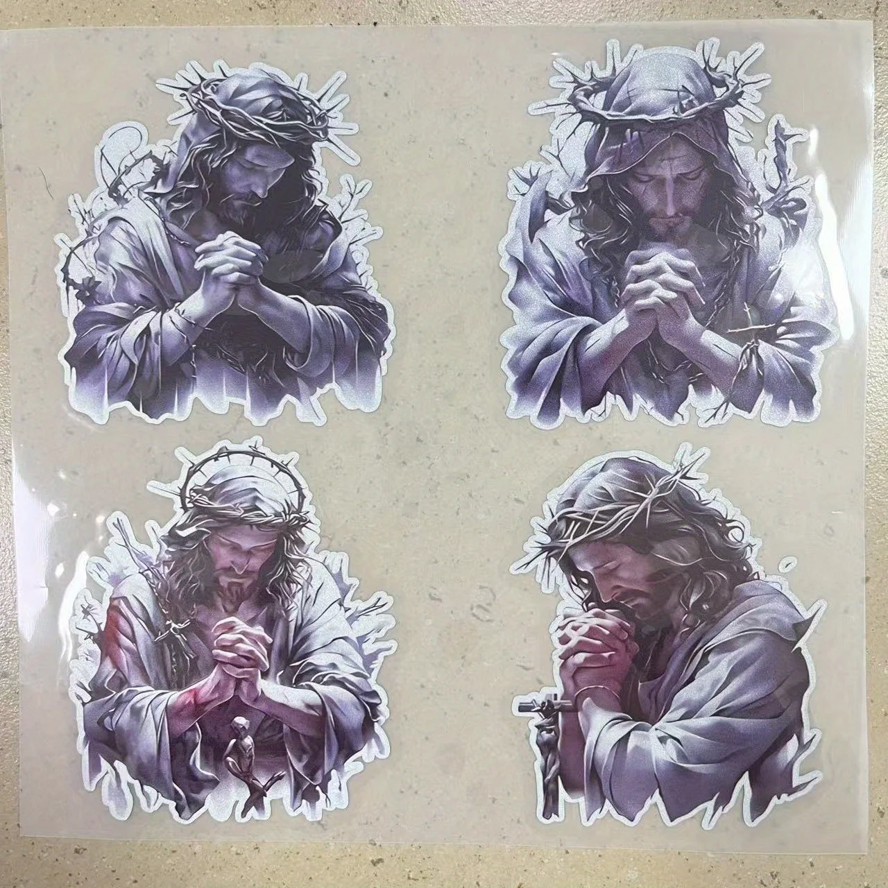 Наклейка на автомобиль на религиозную тематику. Нежный узор короны шипов и сложенных рук создает сакральной атмосферу. Размер примерно
Наклейка на автомобиль на религиозную тематику. Нежный узор короны шипов и сложенных рук создает сакральной атмосферу. Размер примерно