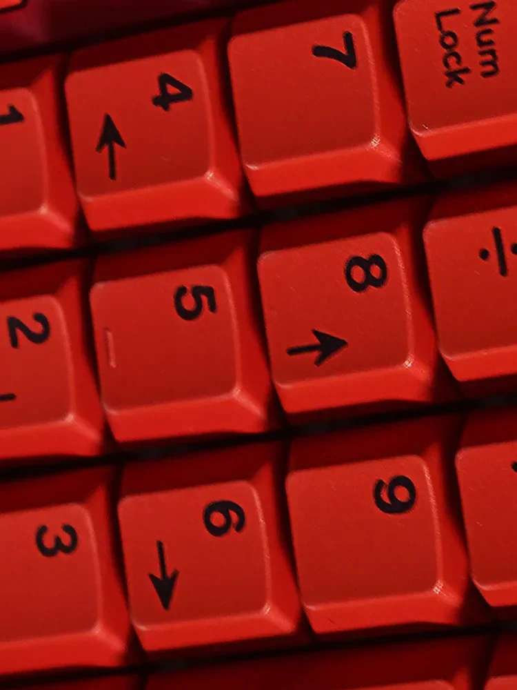 Тема PBT, оригинальная механическая клавиатура с высокой сублимацией, маленький полный набор, универсальный
Тема PBT, оригинальная механическая клавиатура с высокой сублимацией, маленький полный набор, универсальный