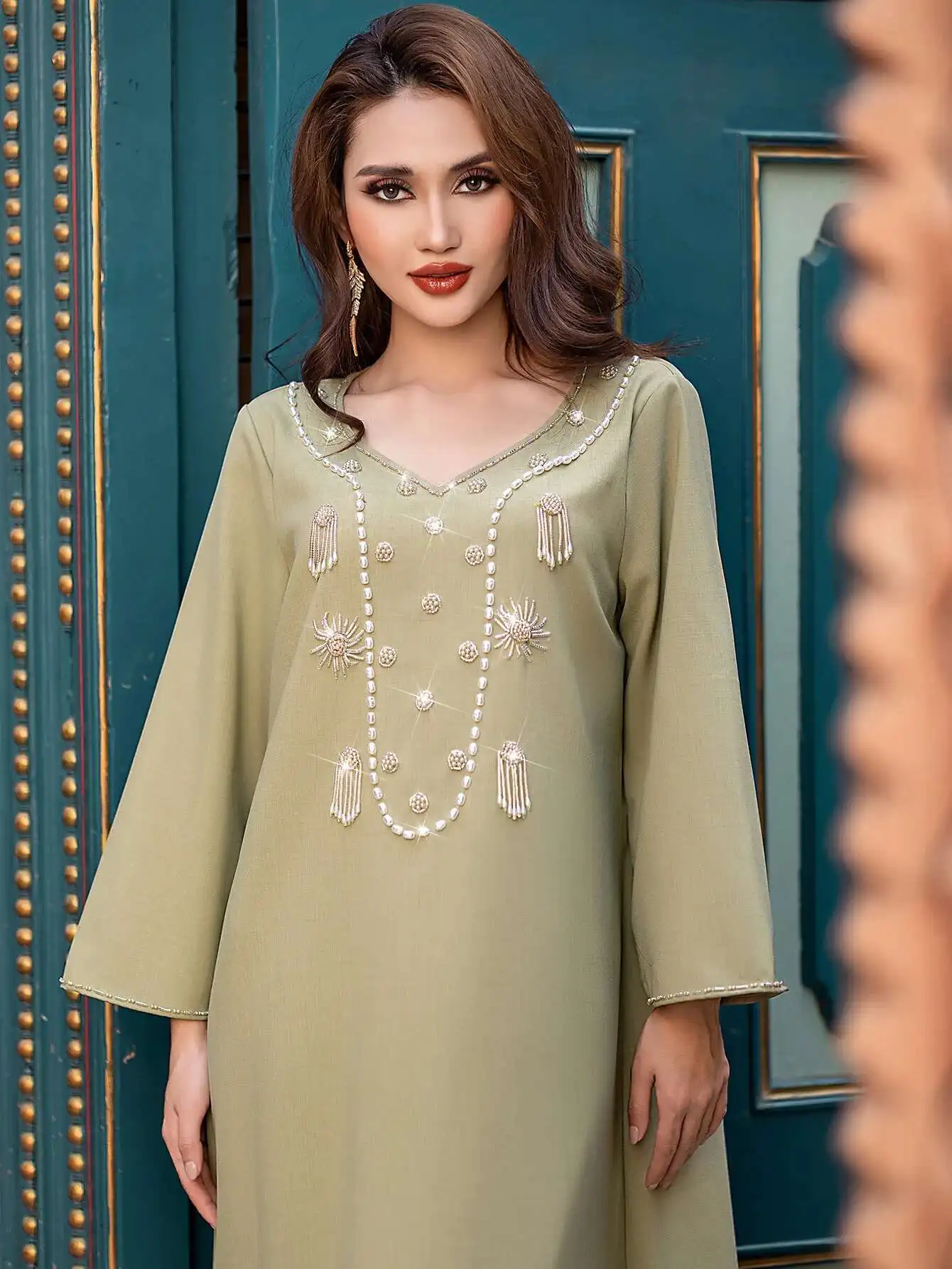 Style Ba5214 New Dress with Rhinestones V-neck Loose Muslim Robe Muslim Long Dress Robe Abaya Ramadan Dubai Luxury Islam Elegant
Style Ba5214 New Dress with Rhinestones V-neck Loose Muslim Robe Muslim Long Dress Robe Abaya Ramadan Dubai Luxury Islam Elegant