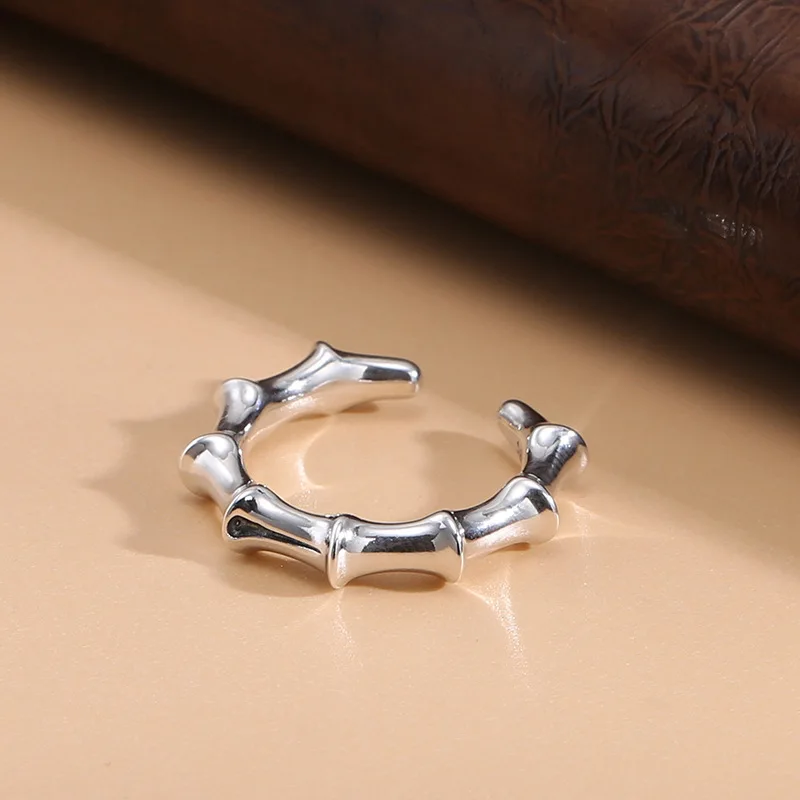 S925 sterling silver bamboo ring for women casual cool style accessible luxury ring adjustable ring non-fading niche style
S925 sterling silver bamboo ring for women casual cool style accessible luxury ring adjustable ring non-fading niche style