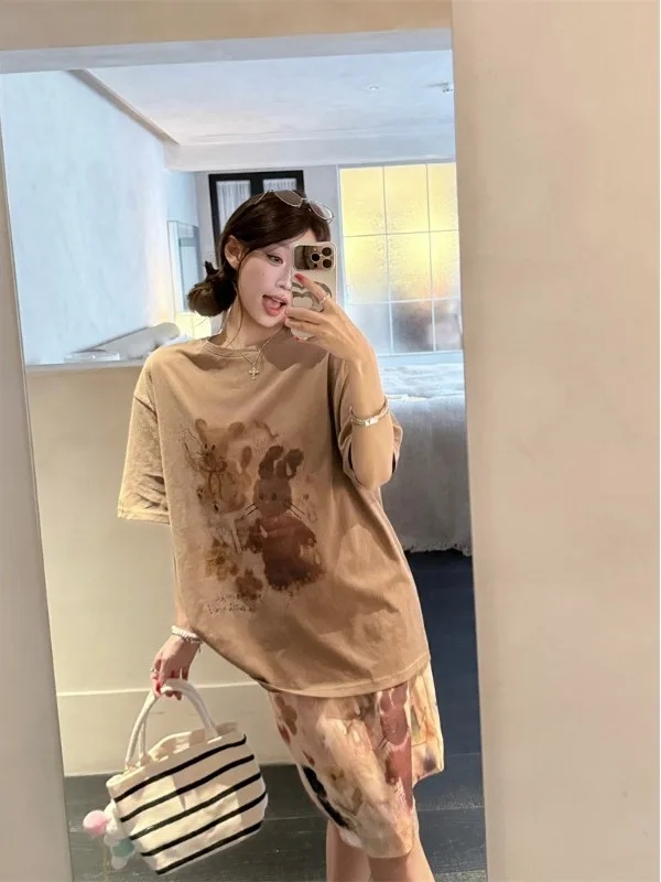 Loose American Retro Shoulder Drop Street Graffiti Animal Print Half Skirt Women's Summer Fashion Set Casual Commute Style
Loose American Retro Shoulder Drop Street Graffiti Animal Print Half Skirt Women's Summer Fashion Set Casual Commute Style