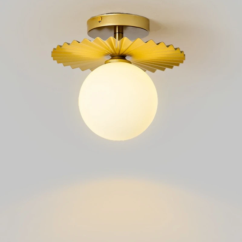 Nordic Internet celebrities Balcony lamps Simple modern aisle lights Corridor lights Creative pleated ceiling lights Entrance
Nordic Internet celebrities Balcony lamps Simple modern aisle lights Corridor lights Creative pleated ceiling lights Entrance