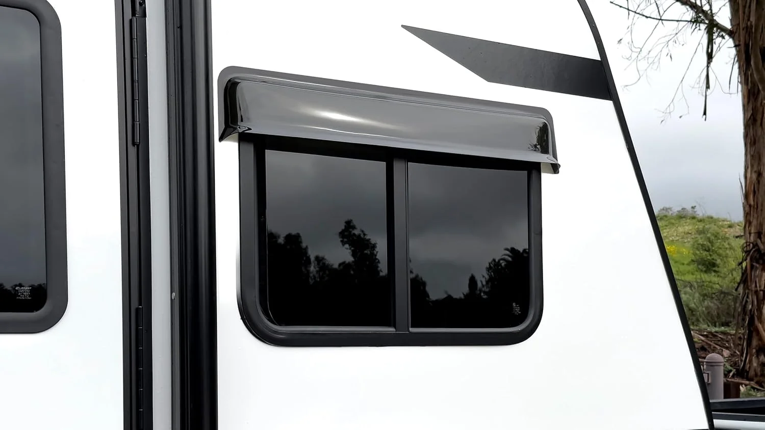 1pc RV Universal Window Rain Shield Black Durable For Motorhome Caravan Camper Van RV Accessories 50/85/95cm
1pc RV Universal Window Rain Shield Black Durable For Motorhome Caravan Camper Van RV Accessories 50/85/95cm