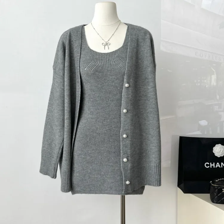 2024 Fall Winter Knitted Sets For Woman Outfits Korean Casual Single Breasted Oversized Knitted Cardigan+ Bodycon Mini Dress Set
2024 Fall Winter Knitted Sets For Woman Outfits Korean Casual Single Breasted Oversized Knitted Cardigan+ Bodycon Mini Dress Set