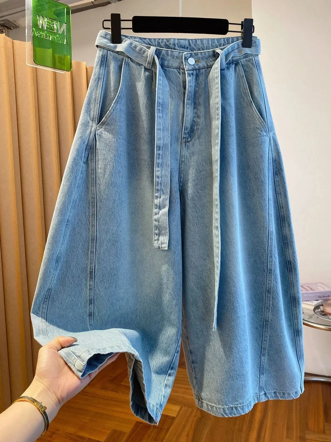 High Waist Wide Leg Jeans Women's Loose Fit Nine Points Casual Vintage Washed Denim Pants plus Size Summer Breathable
High Waist Wide Leg Jeans Women's Loose Fit Nine Points Casual Vintage Washed Denim Pants plus Size Summer Breathable