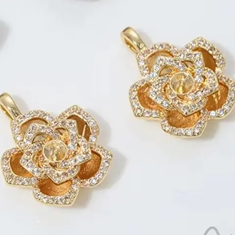 14 К Золото Роза Камелия Подвеска-держатель для бусин с полуотверстием и микроинкрустацией цирконом DIY Липкое жемчужное ожерелье Аксессуар для изготовления ювелирных изделий 
14 К Золото Роза Камелия Подвеска-держатель для бусин с полуотверстием и микроинкрустацией цирконом DIY Липкое жемчужное ожерелье Аксессуар для изготовления ювелирных изделий