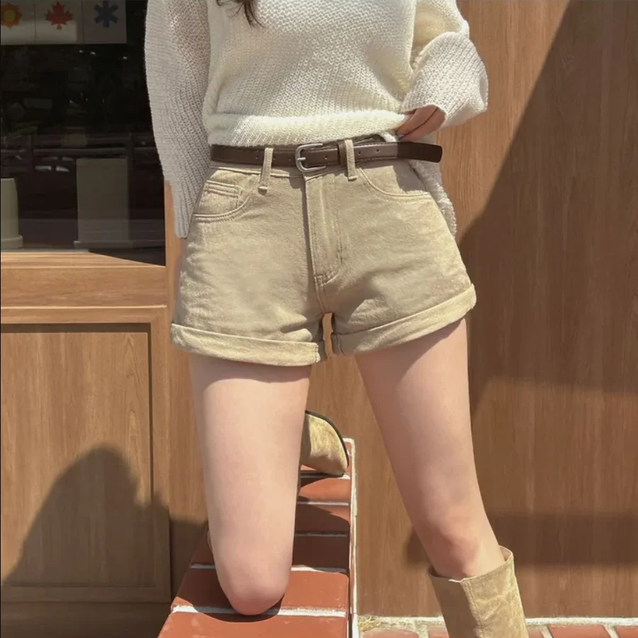 Chic Vintage High Waist Basic Roll Short Jeans Women's Hot Pants Set Summer Casual Cotton No Brand High Waist Shorts
Chic Vintage High Waist Basic Roll Short Jeans Women's Hot Pants Set Summer Casual Cotton No Brand High Waist Shorts