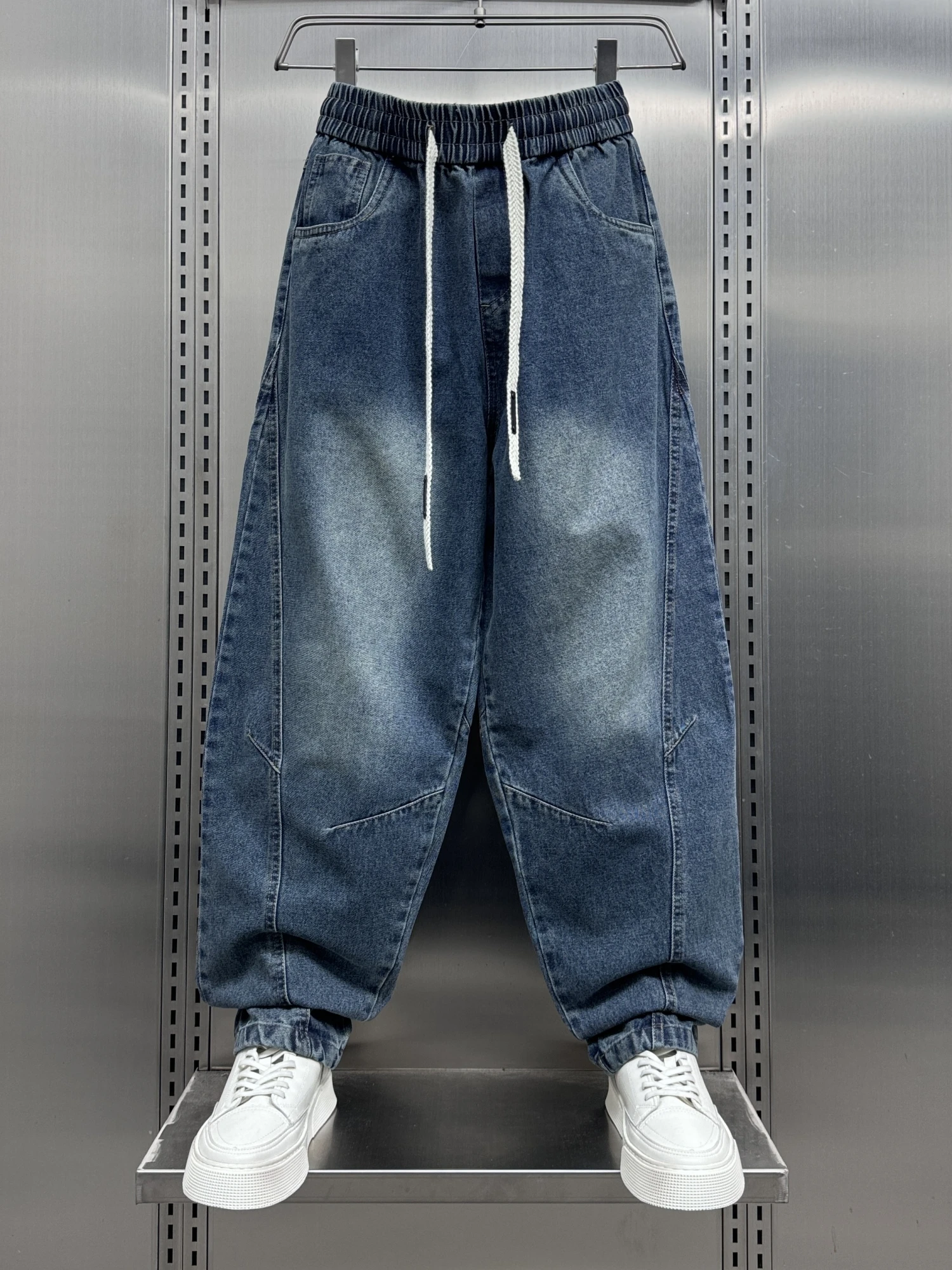 Spring 2025 Men's Casual Loose Straight Leg Jeans Elastic Waist Waed Denim Trendy Splice Long Pants Youth Wear Comfortable
Spring 2025 Men's Casual Loose Straight Leg Jeans Elastic Waist Waed Denim Trendy Splice Long Pants Youth Wear Comfortable