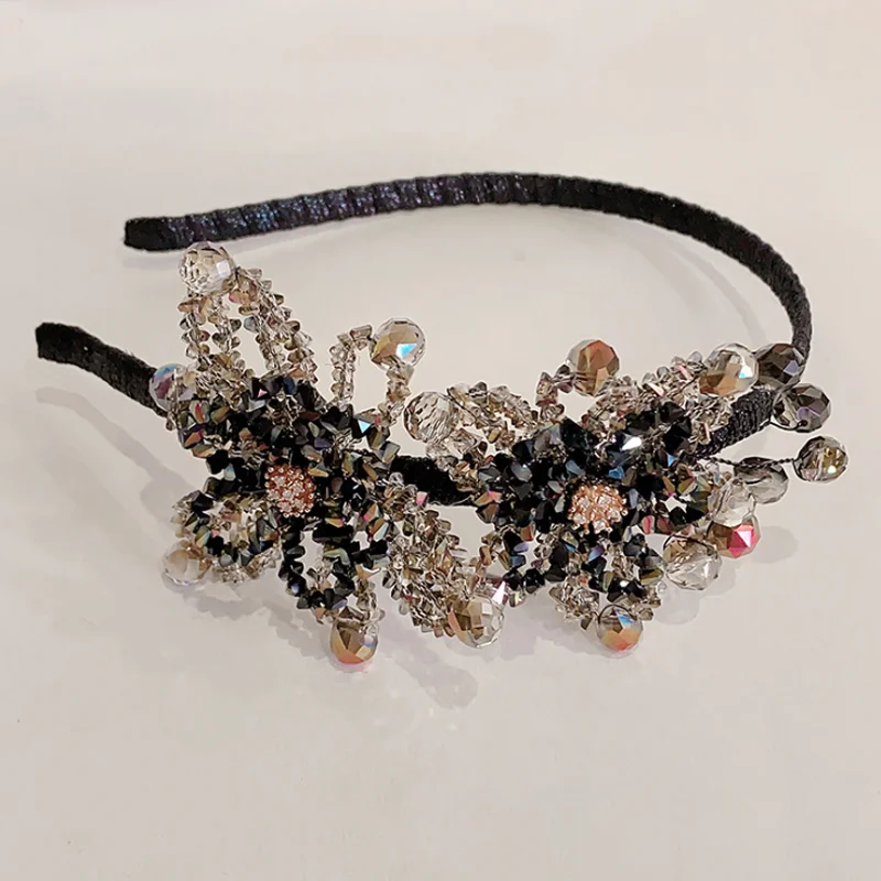 Handmade Crystal Flower Hair Clip Headband Personality Exquisite Hairbands Accessories Fashion Hair Band for Women Girls
Handmade Crystal Flower Hair Clip Headband Personality Exquisite Hairbands Accessories Fashion Hair Band for Women Girls