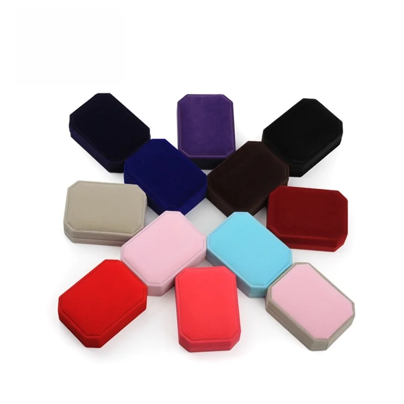 13 Colors Octagonal Velvet Pendant Box Necklace Pendant Packing Case Jewelry Storage Gift Box for Women
13 Colors Octagonal Velvet Pendant Box Necklace Pendant Packing Case Jewelry Storage Gift Box for Women