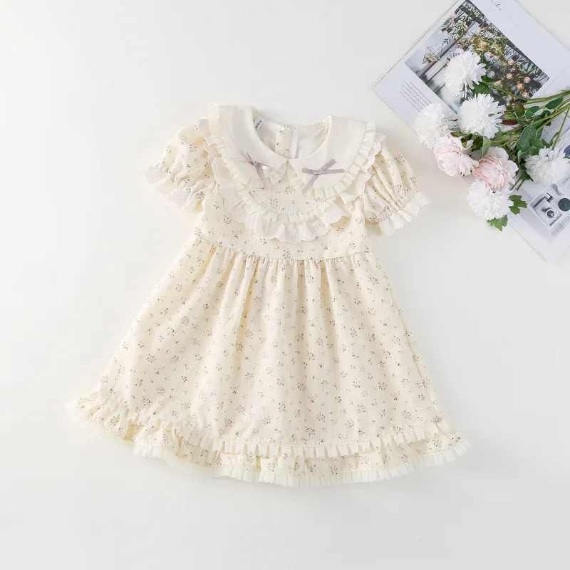 HoneyCherry New Summer Sweet Preppy-style Dress, with A Doll Collar and Floral Patterns. A Princess Dress with Lace Trims
HoneyCherry New Summer Sweet Preppy-style Dress, with A Doll Collar and Floral Patterns. A Princess Dress with Lace Trims