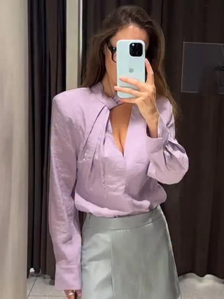HH Women Fashion Loose V-tie Shoulder Pad Hanging High-Necked Shirt Female Spring Solid High Street Casual Long Sleeve Shirt
HH Women Fashion Loose V-tie Shoulder Pad Hanging High-Necked Shirt Female Spring Solid High Street Casual Long Sleeve Shirt