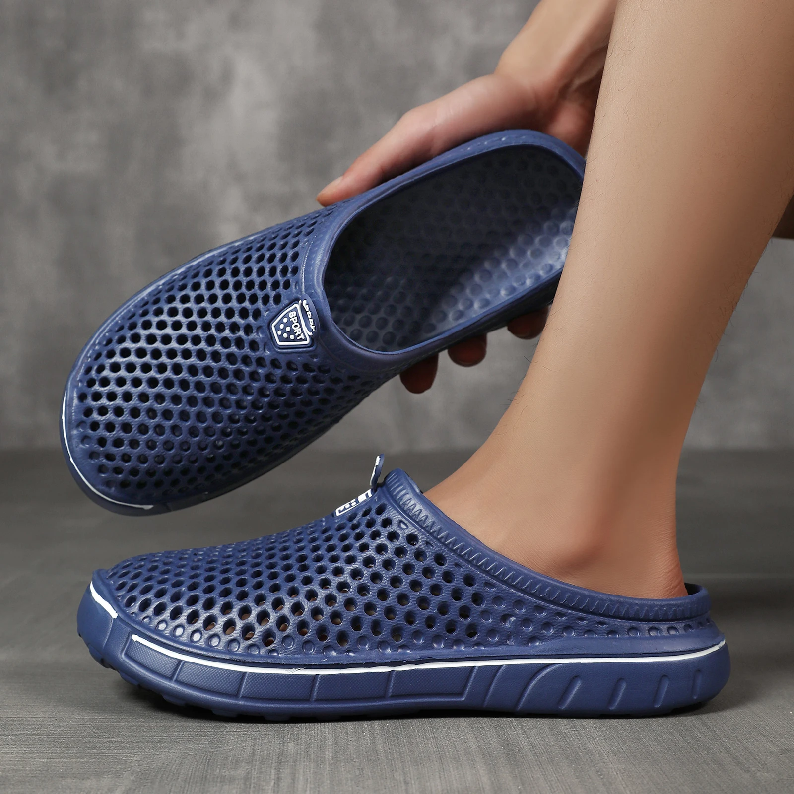 Comfortable Men Pool Sandals Summer Outdoor Beach Shoes Men Slip on Garden Clogs Casual Water Shower Slippers Unisex Zapatos
Comfortable Men Pool Sandals Summer Outdoor Beach Shoes Men Slip on Garden Clogs Casual Water Shower Slippers Unisex Zapatos