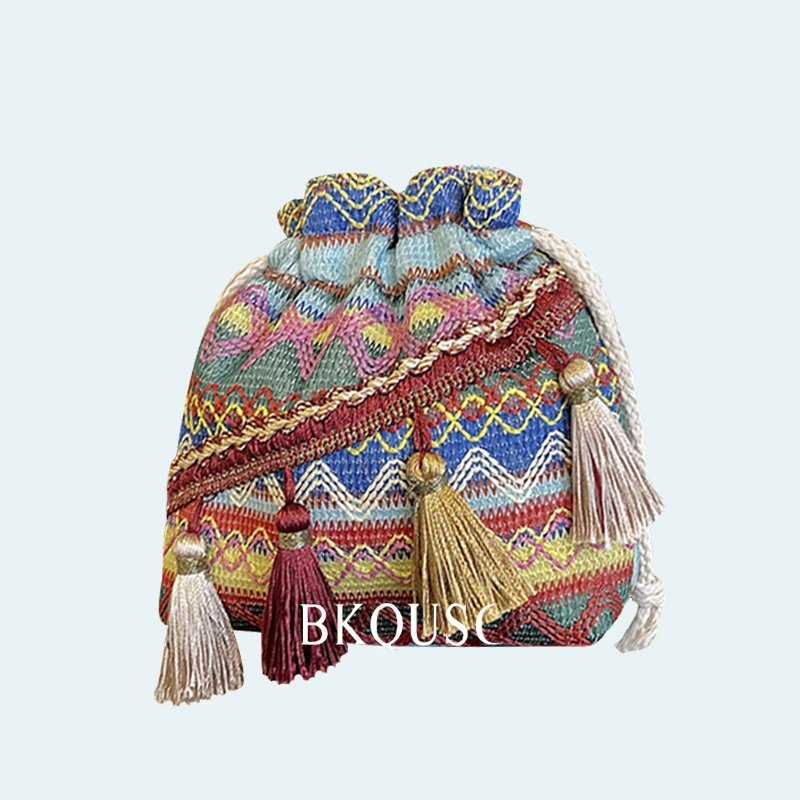 Сумки-ведра BKQUSC в китайском винтажном этническом стиле с кисточками и завязками, женские повседневные универсальные экзотические сумки-ведра
Сумки-ведра BKQUSC в китайском винтажном этническом стиле с кисточками и завязками, женские повседневные универсальные экзотические сумки-ведра
