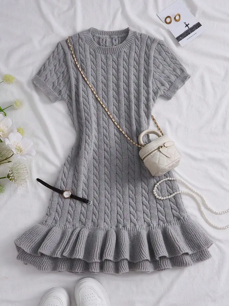Women's Gray Cable Knit Short Sleeve Dress with Ruffle Hem, Casual Fit for Autumn
Women's Gray Cable Knit Short Sleeve Dress with Ruffle Hem, Casual Fit for Autumn