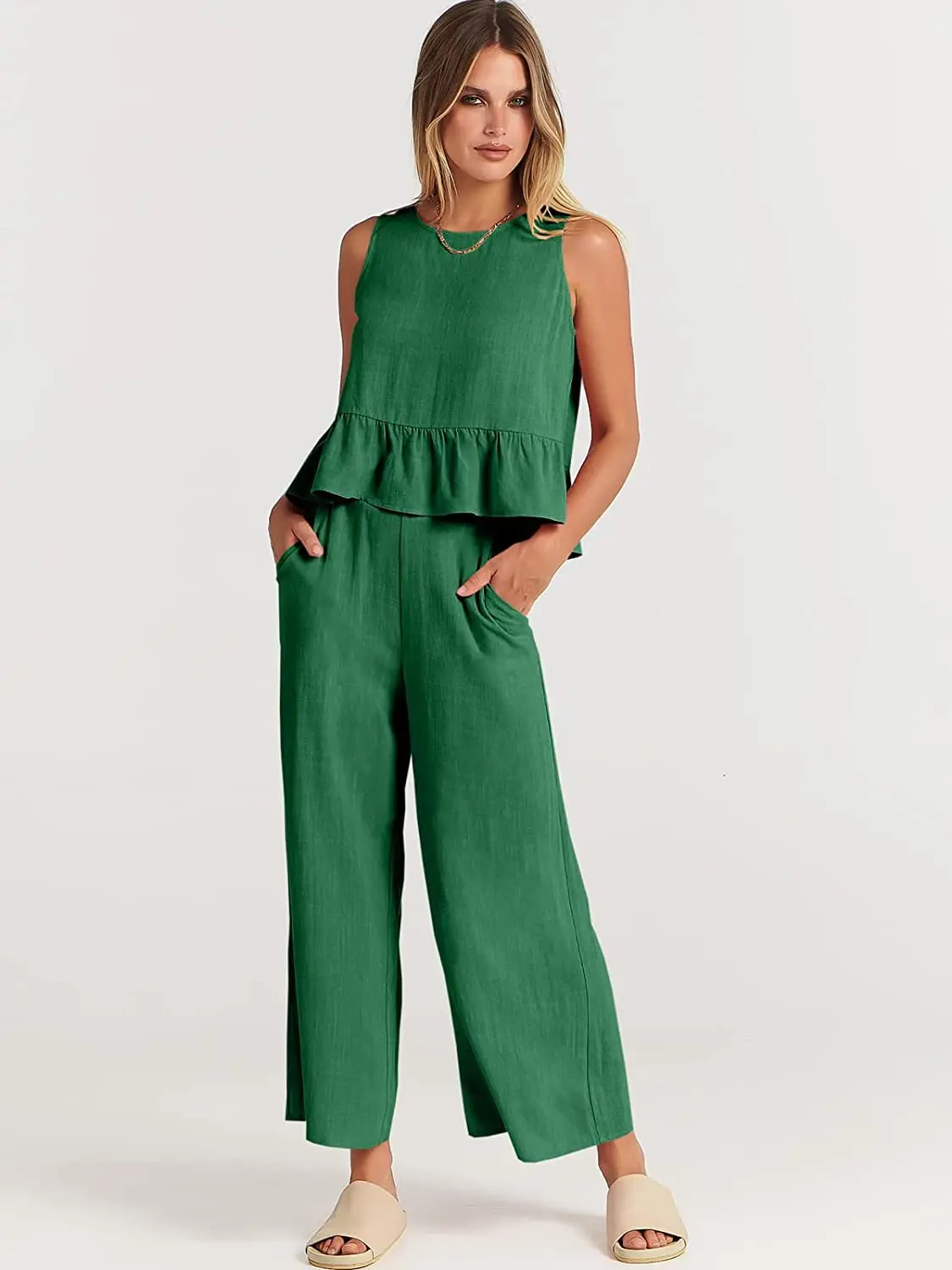 2024 Summer New Sleeveless Pleated Tank Top Wide Leg Crop Pants Casual Set Art Retro Comfortable and Breathable
2024 Summer New Sleeveless Pleated Tank Top Wide Leg Crop Pants Casual Set Art Retro Comfortable and Breathable