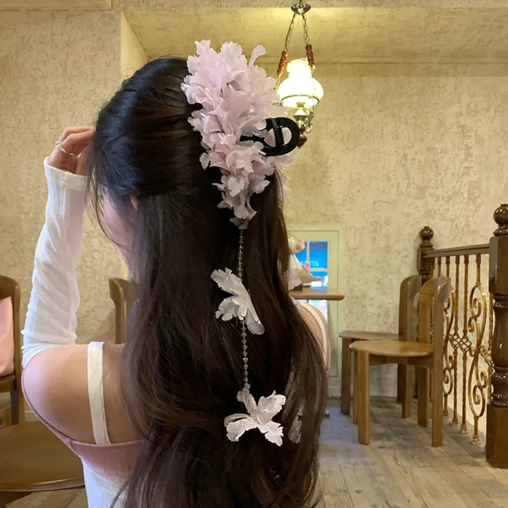 New Flower Hair Clip Tassels Dress Accessories Hair Claw Long Grasping Clip for Women Super Fairy Sweet
New Flower Hair Clip Tassels Dress Accessories Hair Claw Long Grasping Clip for Women Super Fairy Sweet