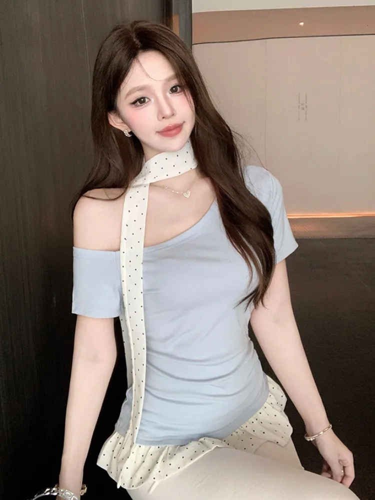 Gentle Age-Defying Ruffle Hem Polka Dot Splice Asymmetrical Shoulder Short Sleeve T-Shirt Summer New Style Hanging Neck Top
Gentle Age-Defying Ruffle Hem Polka Dot Splice Asymmetrical Shoulder Short Sleeve T-Shirt Summer New Style Hanging Neck Top