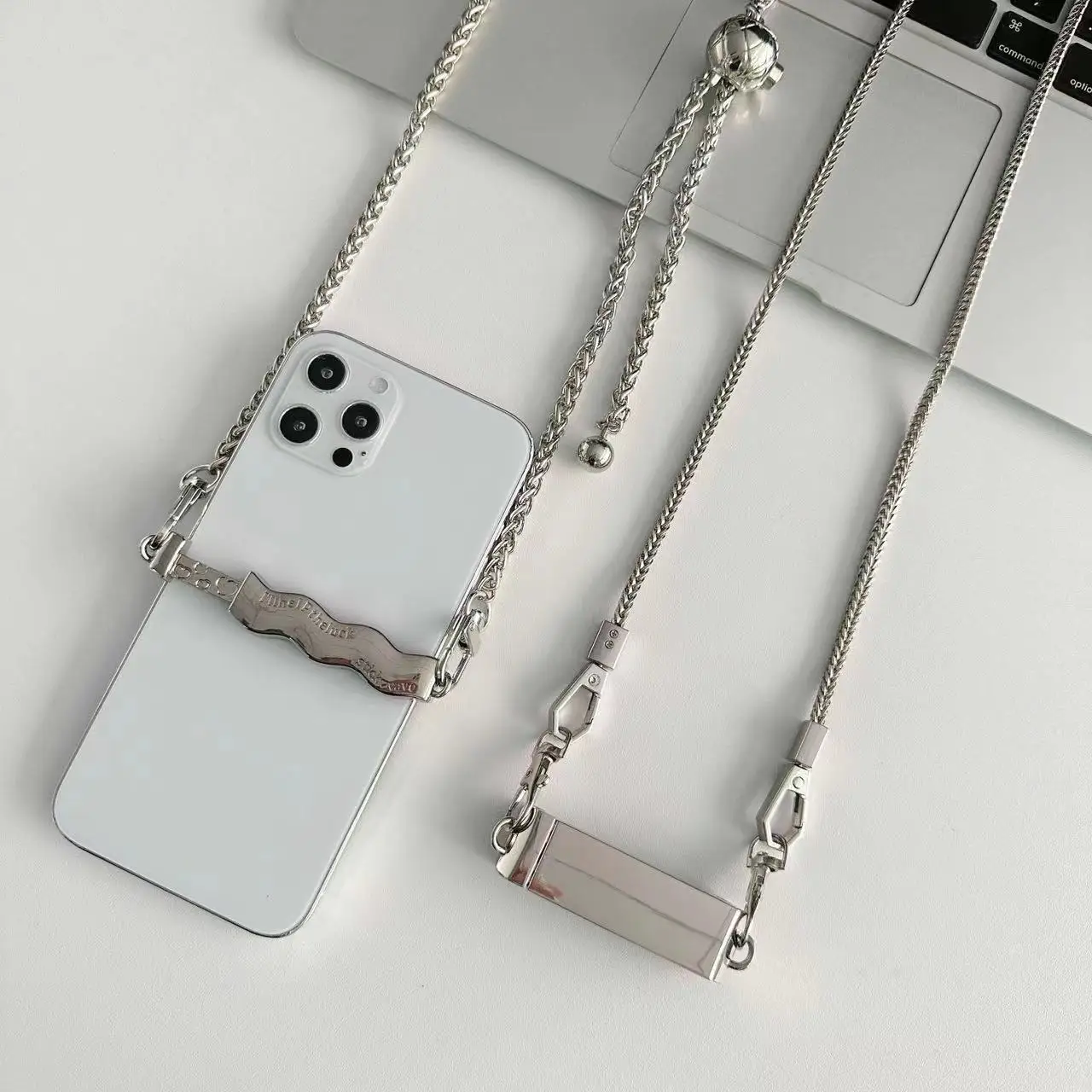 Mobile Phone Crossbody Chain stand Back Clip Holder Detachable Lanyard Neck Strap, Compatible with Smartphones
Mobile Phone Crossbody Chain stand Back Clip Holder Detachable Lanyard Neck Strap, Compatible with Smartphones