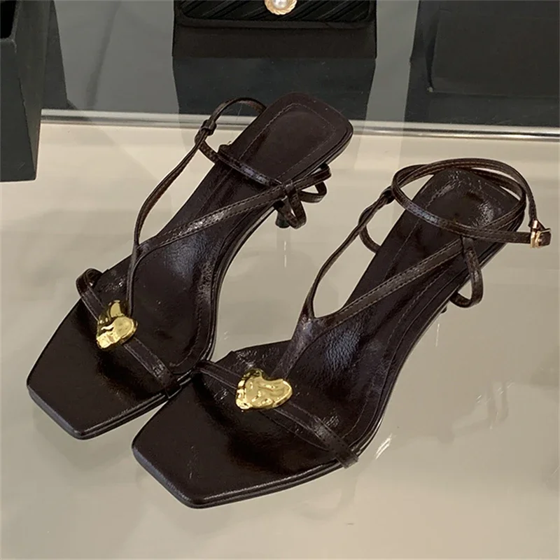 Aneikeh Sexy Metal Buckle Gladiator Sandals Square Head Design Summer Thin Heels Mules Luxury Party Shoes Zapatos De Mujer
Aneikeh Sexy Metal Buckle Gladiator Sandals Square Head Design Summer Thin Heels Mules Luxury Party Shoes Zapatos De Mujer