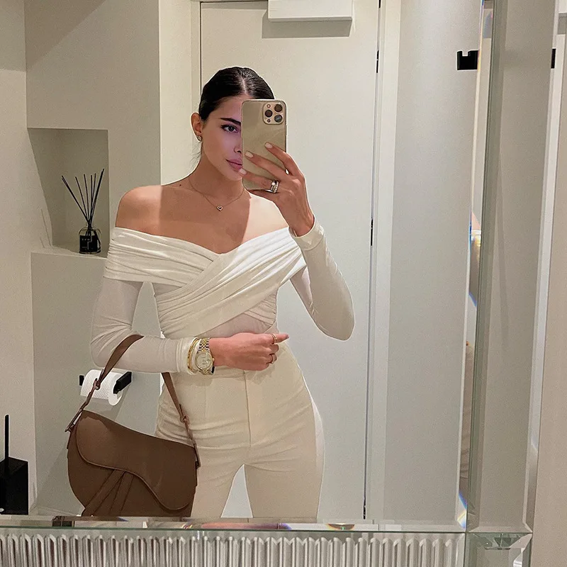 Women's Bodysuits Fashion Crossed Autumn New Corset Folds Solid Sexy Slim Rompers Long Sleeve Casual Streetwear Female Bodysuits
Women's Bodysuits Fashion Crossed Autumn New Corset Folds Solid Sexy Slim Rompers Long Sleeve Casual Streetwear Female Bodysuits