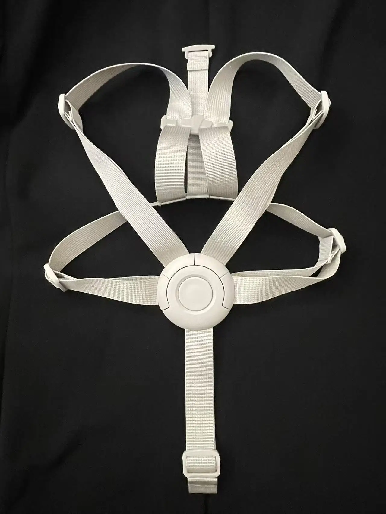Anti‑Slip Fixed 5‑Point Round Safety Buckle, Adjustable Fastener for Baby High Chair & Stroller Extended Webbing Version
Anti‑Slip Fixed 5‑Point Round Safety Buckle, Adjustable Fastener for Baby High Chair & Stroller Extended Webbing Version