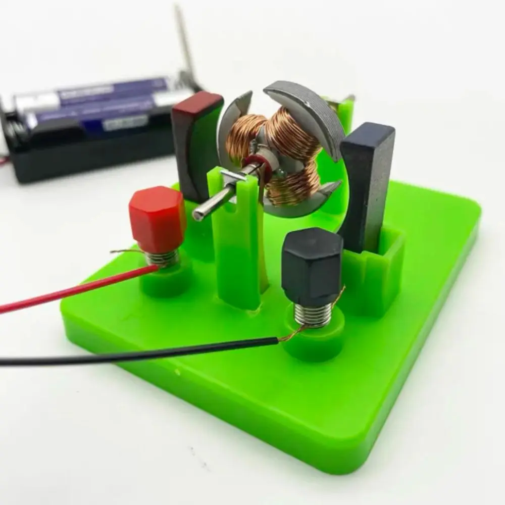 DIY Model DC Electrical Motor Model Green Color ABS+Metal Construction Educational Students Toy Electromagnetic Swing
DIY Model DC Electrical Motor Model Green Color ABS+Metal Construction Educational Students Toy Electromagnetic Swing