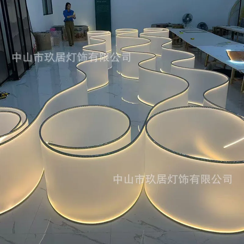 Hotel exhibition hall lobby special-shaped streamer chandelier modern simple restaurant new Chinese villa living room lamp desig
Hotel exhibition hall lobby special-shaped streamer chandelier modern simple restaurant new Chinese villa living room lamp desig