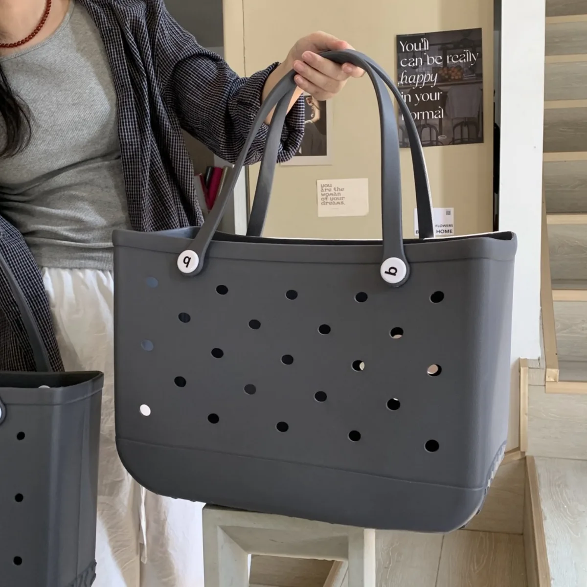 XL Beach Croc Tote Bag EVA Rubber Waterproof Storage Basket Extra Large Women Shopping Shoulder Handbag Jelly Sac Tote Bag Purse
XL Beach Croc Tote Bag EVA Rubber Waterproof Storage Basket Extra Large Women Shopping Shoulder Handbag Jelly Sac Tote Bag Purse