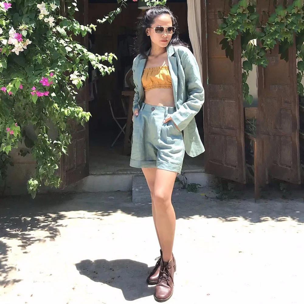 Linen Blazer And Shorts Set For Women Oversize Causal Two-Piece Blazer Short Pants 2023 Office Set High Quality
Linen Blazer And Shorts Set For Women Oversize Causal Two-Piece Blazer Short Pants 2023 Office Set High Quality