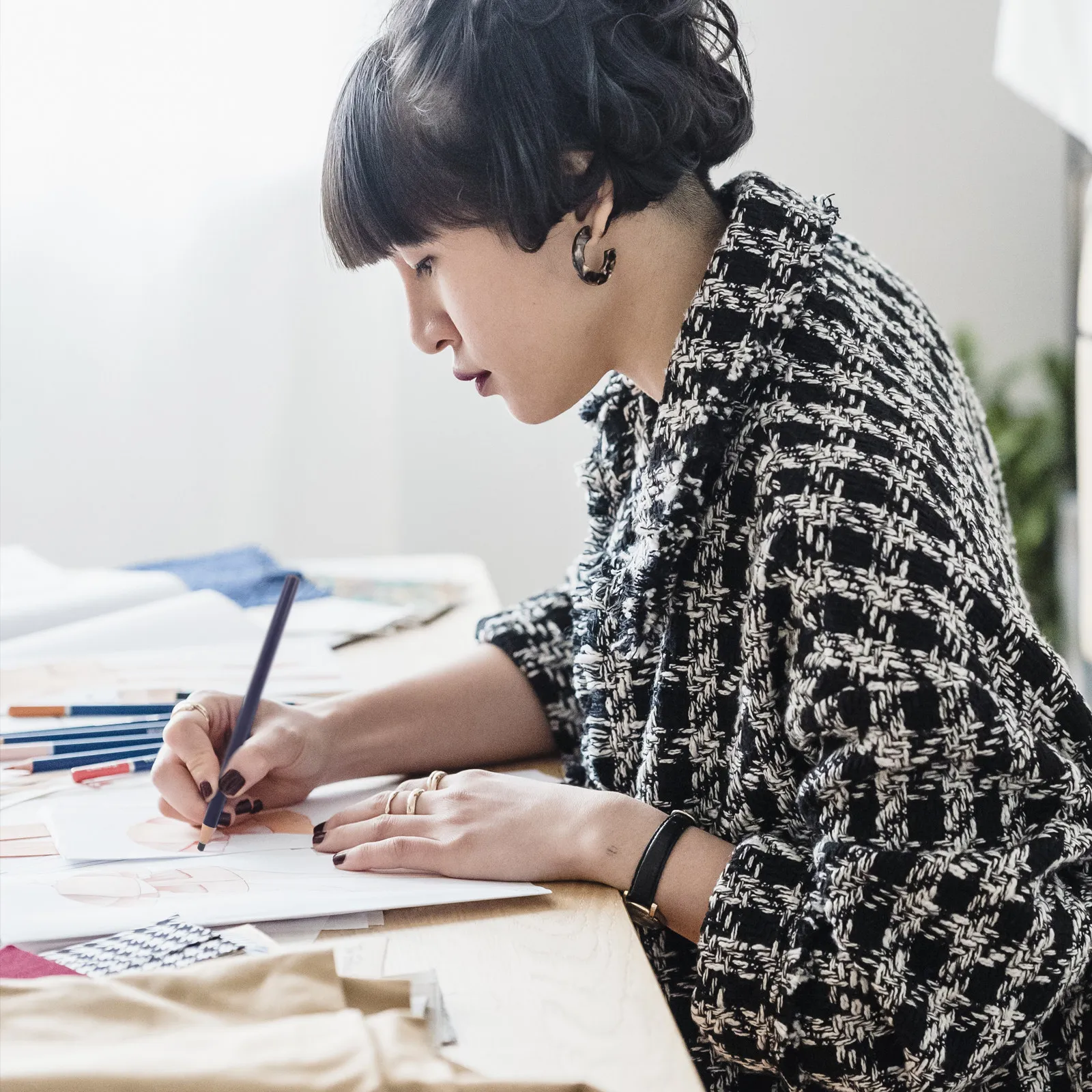 12Pcs Bamboo-Plastic Drawstring Crayons No-Cut Fabric Marking Pens for Sewing Dressmaking Clothing Glass Ceramics
12Pcs Bamboo-Plastic Drawstring Crayons No-Cut Fabric Marking Pens for Sewing Dressmaking Clothing Glass Ceramics