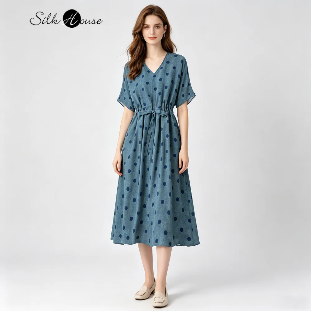 Artistic Polka Dot Gray Blue 100% Natural Mulberry Silk Double Crepe V-neck Short Sleeved Drawstring Waist Cinched Women's Dress
Artistic Polka Dot Gray Blue 100% Natural Mulberry Silk Double Crepe V-neck Short Sleeved Drawstring Waist Cinched Women's Dress