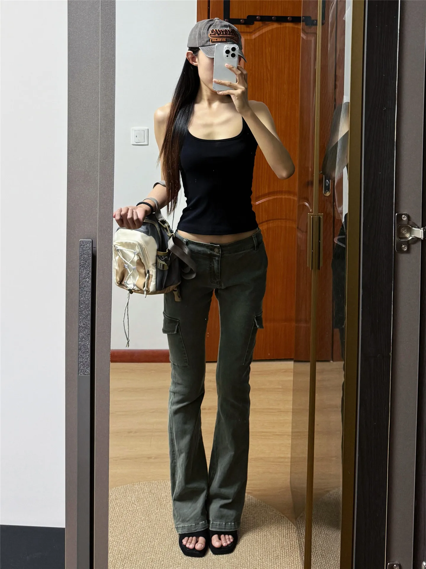 Retro American Military Green Low Waist Bell Bottom Jeans Women Slimming Sexy Multi Pocket Workwear Cotton Casual Summer
Retro American Military Green Low Waist Bell Bottom Jeans Women Slimming Sexy Multi Pocket Workwear Cotton Casual Summer