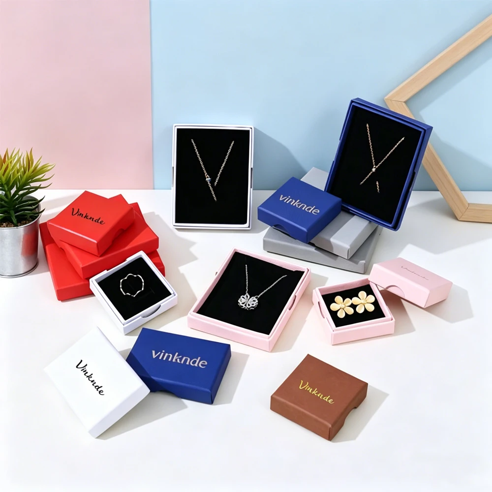 20Pcs Customized Logo High 1.5cm Earring Pendant Jewelry Packaging Boxes Lid and Base Jewelry Paper Box Rings Necklace Gift Case
20Pcs Customized Logo High 1.5cm Earring Pendant Jewelry Packaging Boxes Lid and Base Jewelry Paper Box Rings Necklace Gift Case