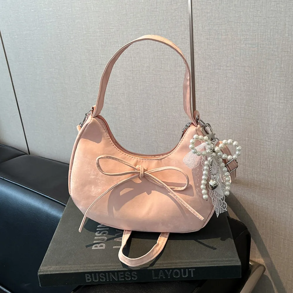 Large Capacity Bow Shoulder Bag Lace Pearl Pendant Solid Color PU Hobo Bag Fashion Design Handbag French Style Handbag Shopping
Large Capacity Bow Shoulder Bag Lace Pearl Pendant Solid Color PU Hobo Bag Fashion Design Handbag French Style Handbag Shopping