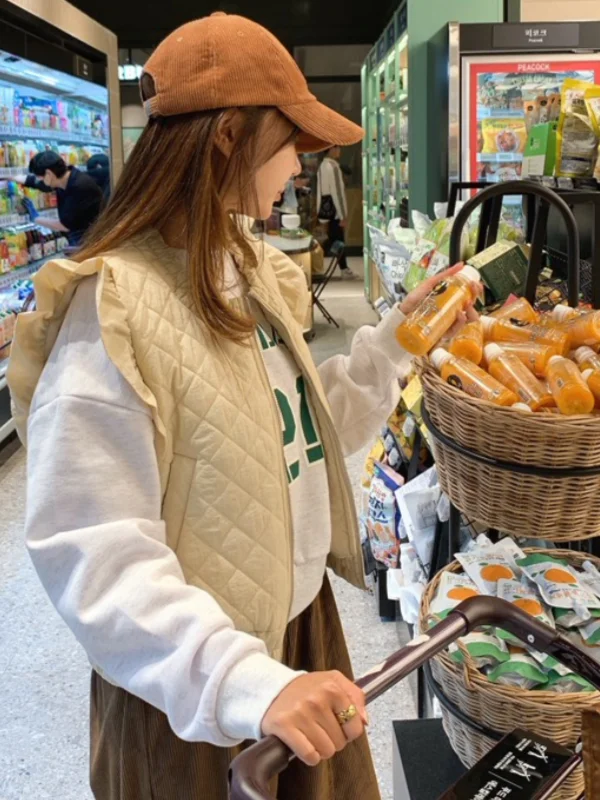 Корейский утепленный хлопковый жилет-пальто с ромбовидным узором, женский, зимний, новый, универсальный, стройнящий, для многослойного ношения
Корейский утепленный хлопковый жилет-пальто с ромбовидным узором, женский, зимний, новый, универсальный, стройнящий, для многослойного ношения