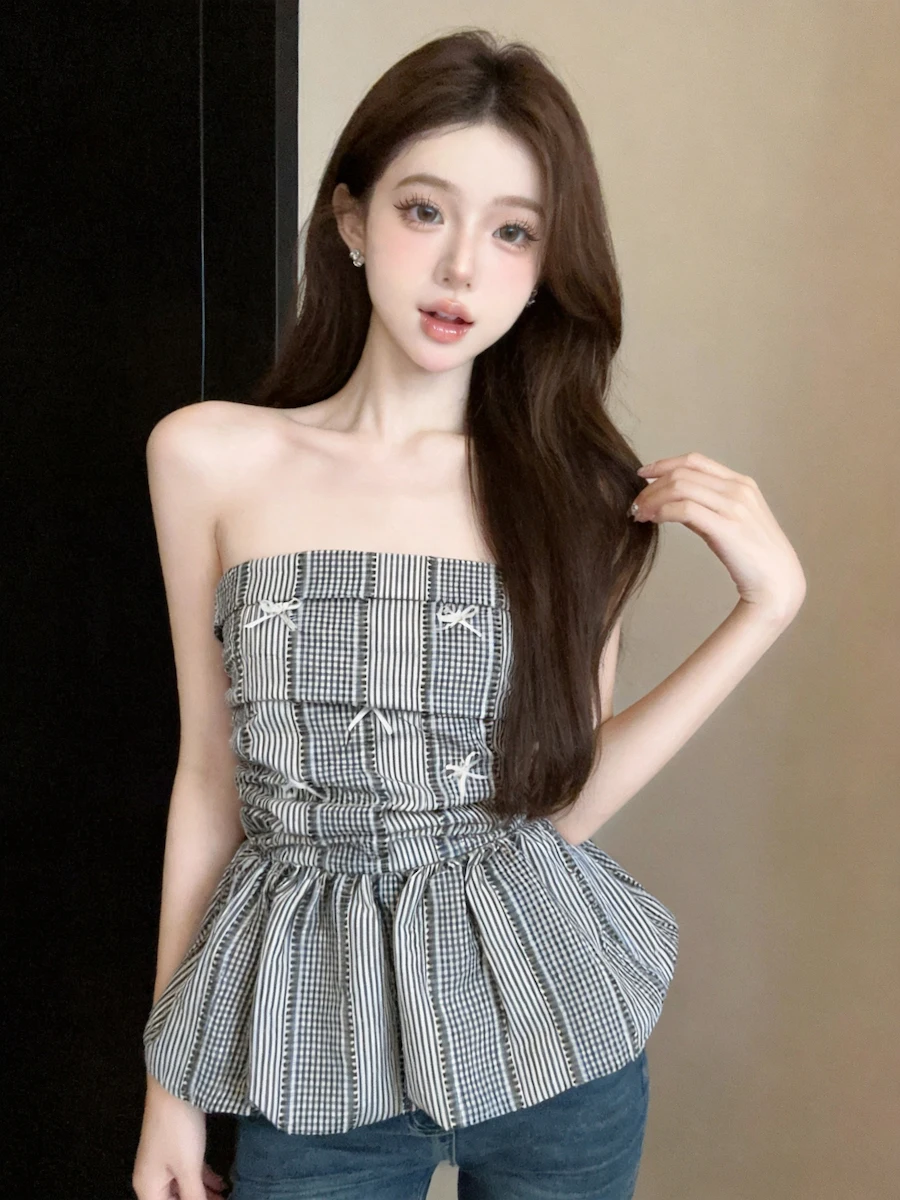 Summer New Plaid Knot Short Vest Women's Outerwear Skin-friendly Breathable Korean Style Slim-fit Citywalk Knitted Top
Summer New Plaid Knot Short Vest Women's Outerwear Skin-friendly Breathable Korean Style Slim-fit Citywalk Knitted Top