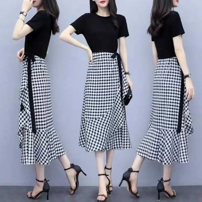 Slimming Plaid Skirt And Top Set Korean Sle Faionable Summer Outfit ort Sve Waist-Cinching Two-Piece Ensemble
Slimming Plaid Skirt And Top Set Korean Sle Faionable Summer Outfit ort Sve Waist-Cinching Two-Piece Ensemble