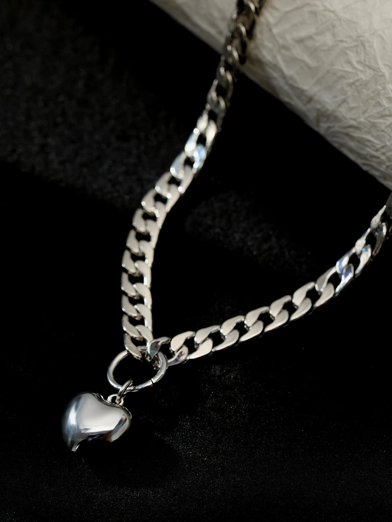 Women's Hip-Hop Pendant Necklace Heart-Shaped ONK Chain round Buckle Versatile Jewelry for Resort Party Gift
Women's Hip-Hop Pendant Necklace Heart-Shaped ONK Chain round Buckle Versatile Jewelry for Resort Party Gift
