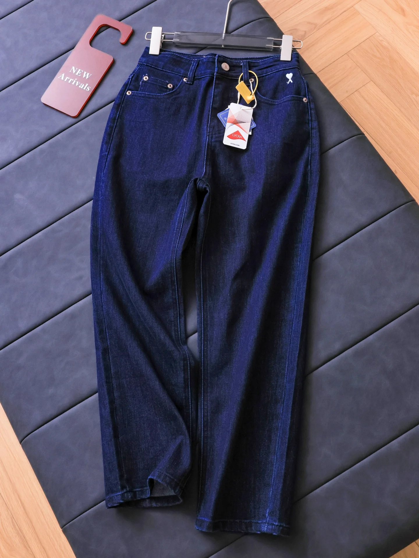Slimming High Waist Straight Leg Jeans Women's French Bread Denim Pants Retro Blue Cotton Casual Comfortable Spring Season
Slimming High Waist Straight Leg Jeans Women's French Bread Denim Pants Retro Blue Cotton Casual Comfortable Spring Season