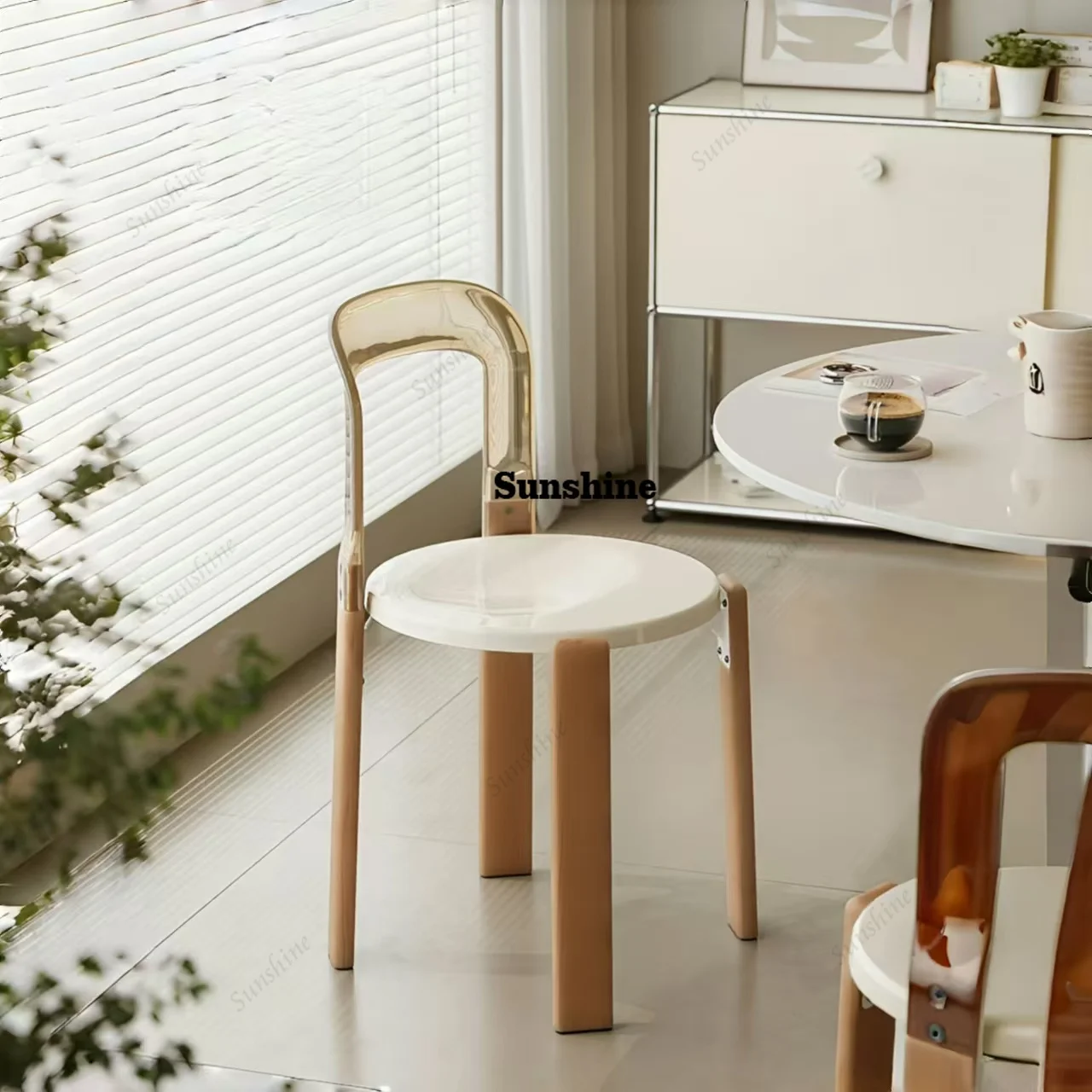 Nordic solid wood dining chair acrylic vintage simple home backrest dining table chair designer cafe leisure chair
Nordic solid wood dining chair acrylic vintage simple home backrest dining table chair designer cafe leisure chair