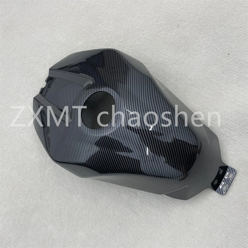 The motorcycle fairing is suitable for the carbon fiber paint fuel tank cover of R1 2009-2014
The motorcycle fairing is suitable for the carbon fiber paint fuel tank cover of R1 2009-2014