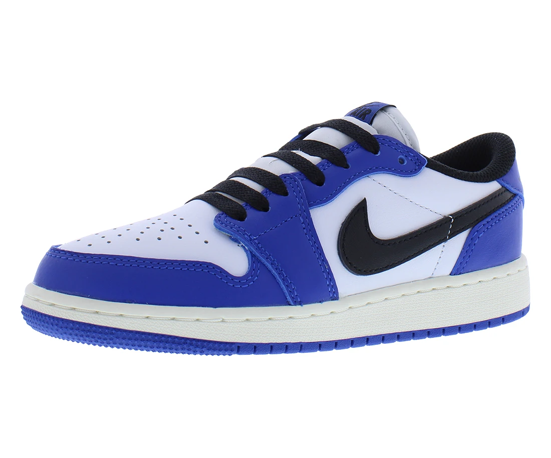 Nike Air Jordan 1 Retro Low Original GS Boys Shoes
Nike Air Jordan 1 Retro Low Original GS Boys Shoes